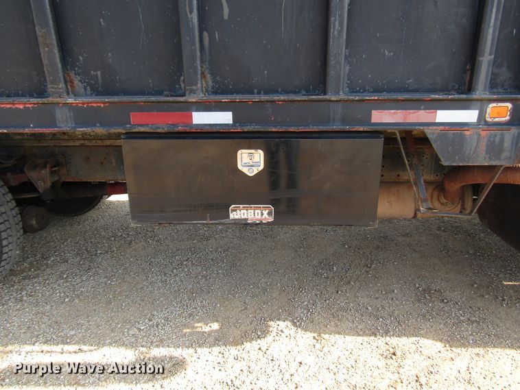 image for item DG1280 2000 International 4900 chipper truck