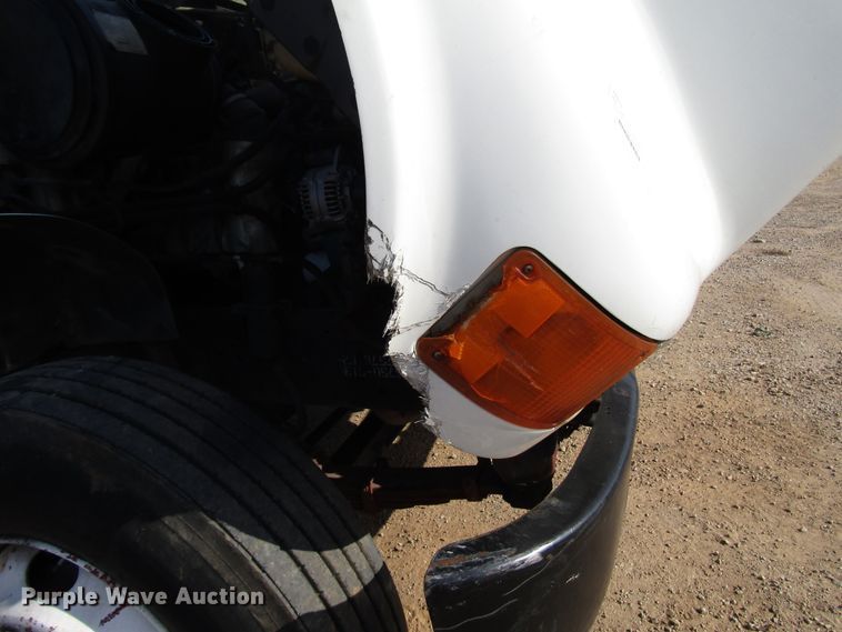 image for item DG1280 2000 International 4900 chipper truck