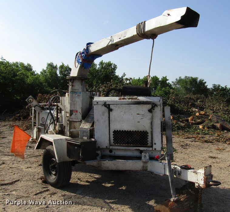 image for item DG1281 Bandit 200XP wood chipper