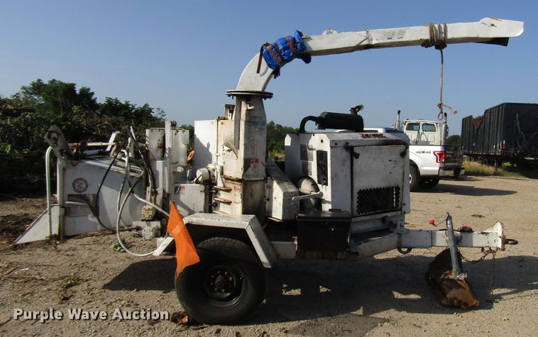 image for item DG1281 Bandit 200XP wood chipper
