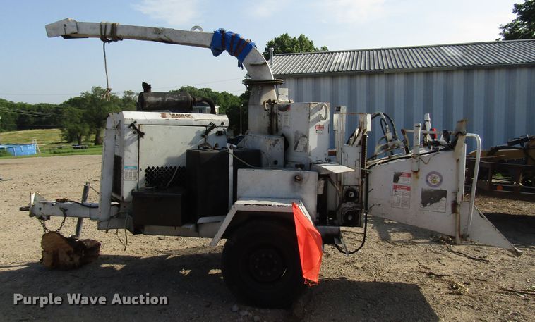 image for item DG1281 Bandit 200XP wood chipper