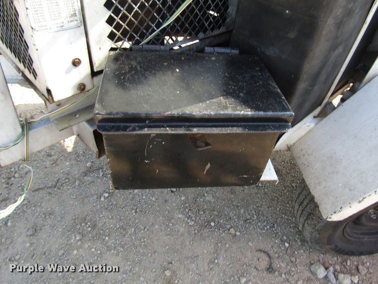 image for item DG1281 Bandit 200XP wood chipper