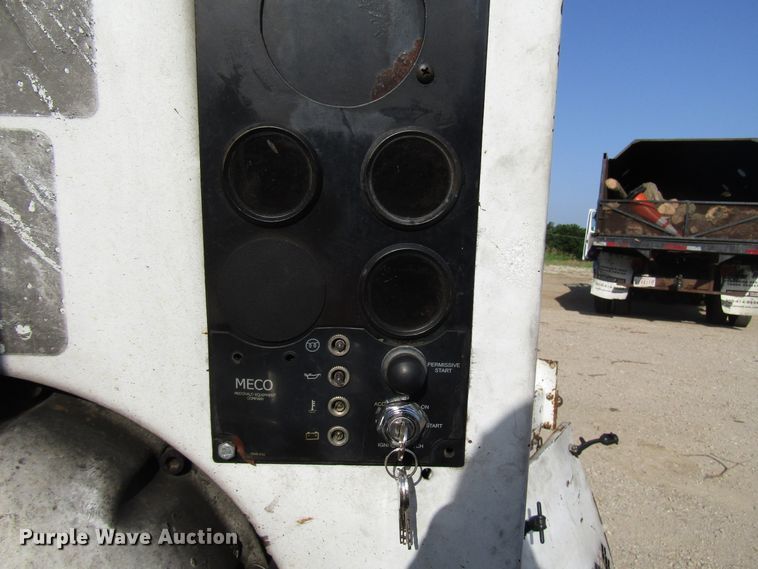 image for item DG1281 Bandit 200XP wood chipper