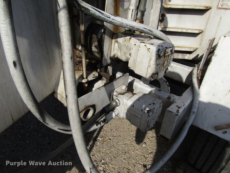 image for item DG1281 Bandit 200XP wood chipper