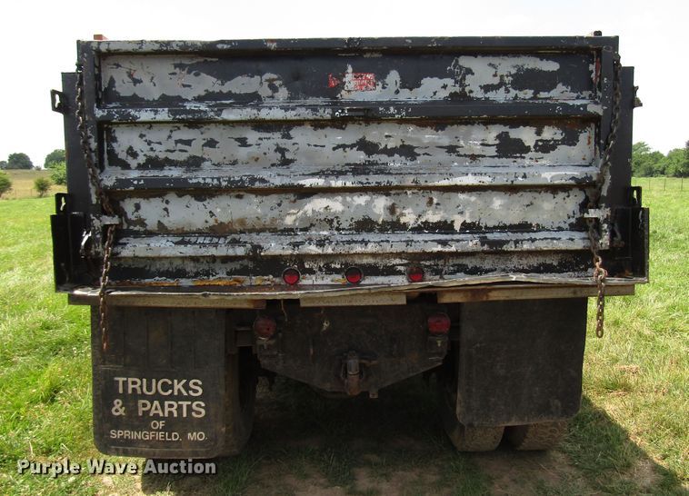 image for item DG1286 1979 International 1854 dump truck