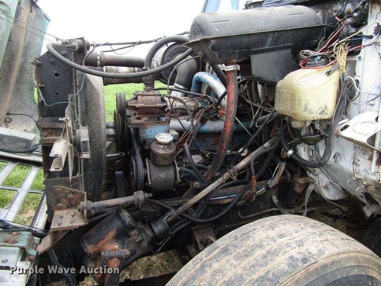 image for item DG1286 1979 International 1854 dump truck