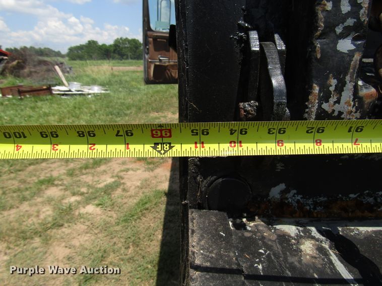 image for item DG1286 1979 International 1854 dump truck