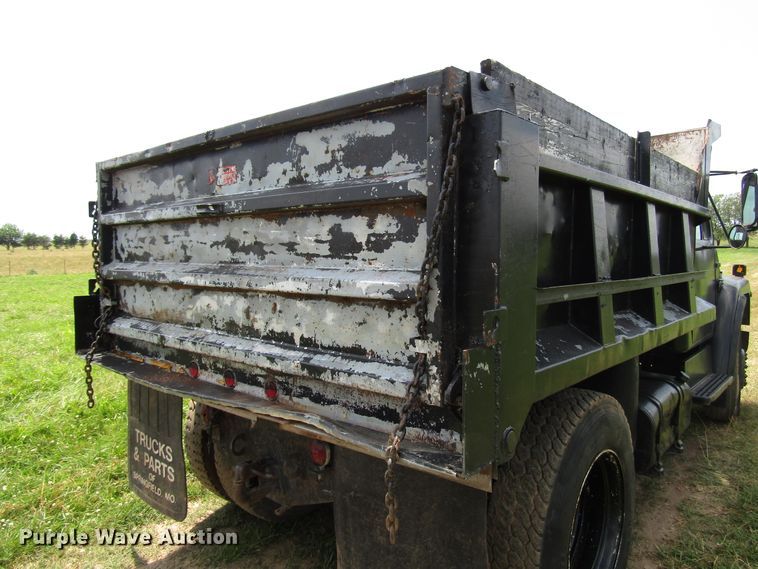 image for item DG1286 1979 International 1854 dump truck