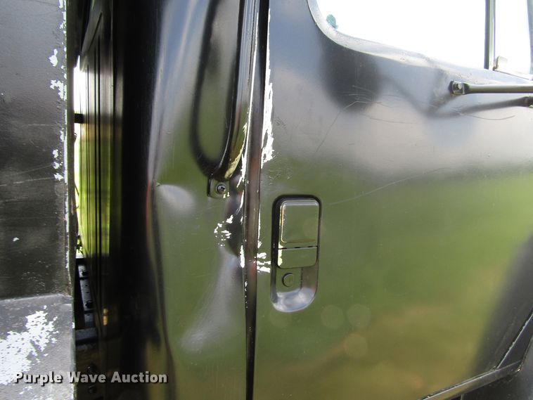 image for item DG1286 1979 International 1854 dump truck