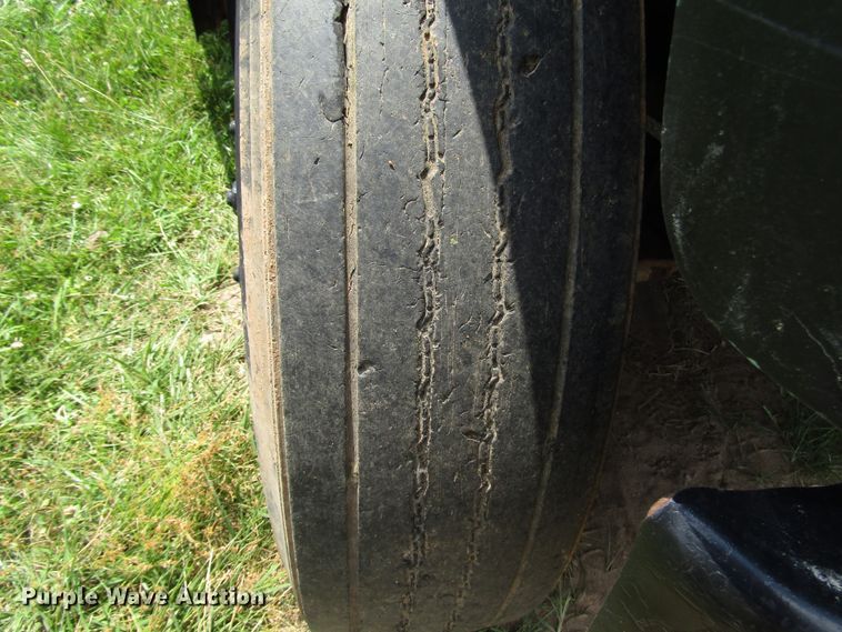 image for item DG1286 1979 International 1854 dump truck