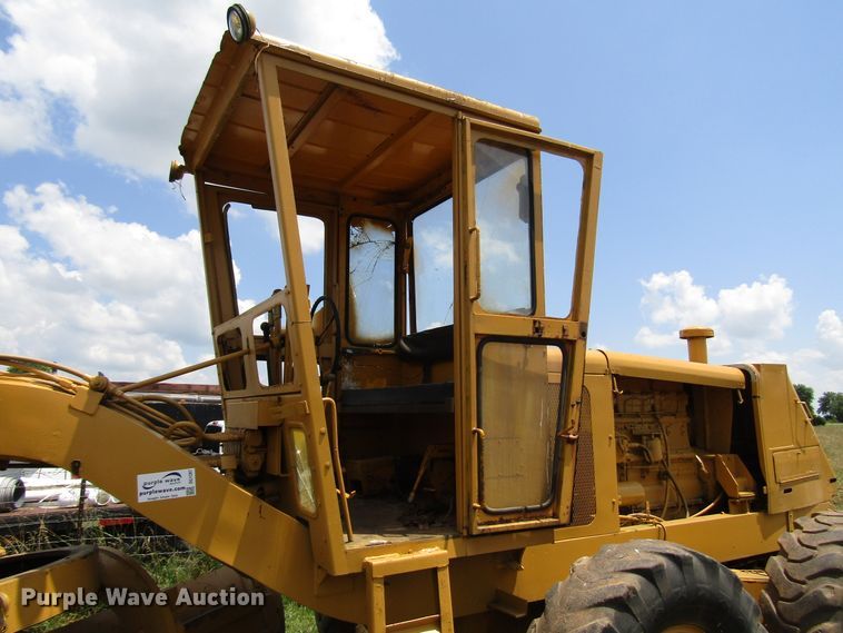 image for item DG1287 Huber motor grader