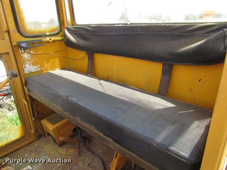 image for item DG1287 Huber motor grader