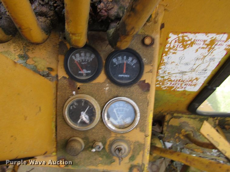 image for item DG1287 Huber motor grader