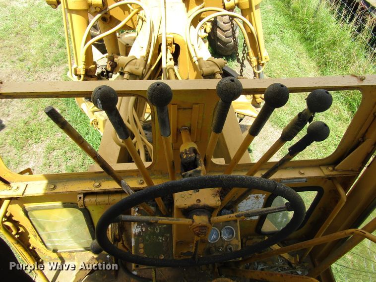 image for item DG1287 Huber motor grader