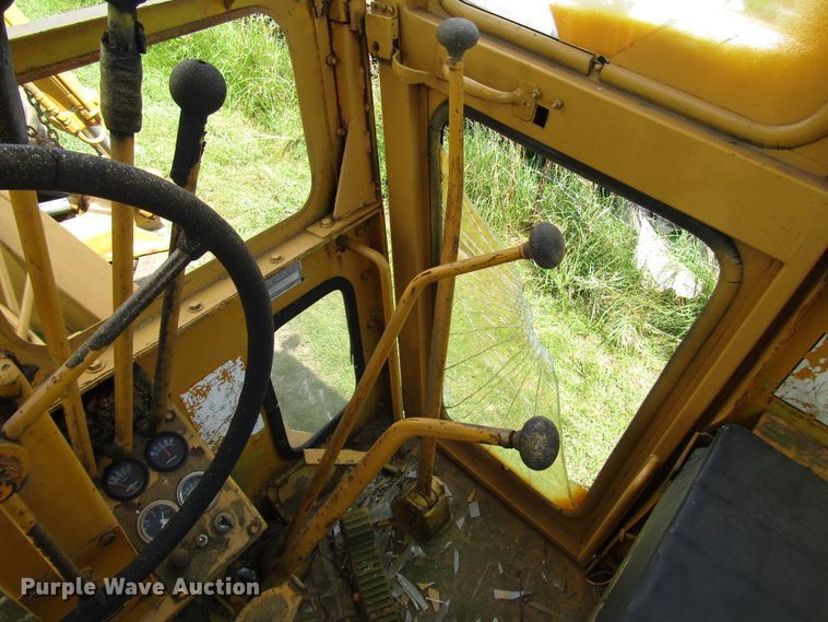 image for item DG1287 Huber motor grader