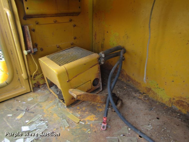 image for item DG1287 Huber motor grader