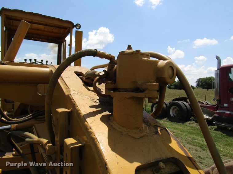 image for item DG1287 Huber motor grader