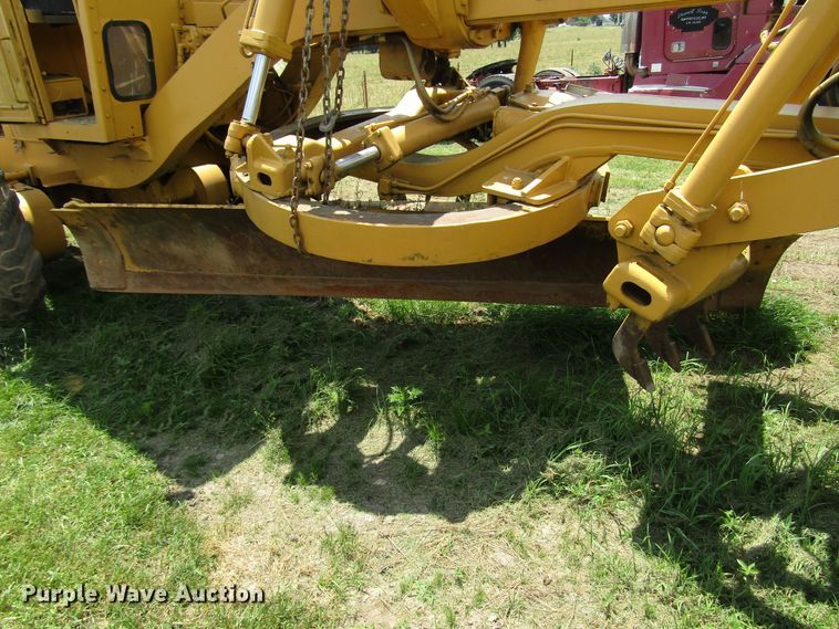 image for item DG1287 Huber motor grader