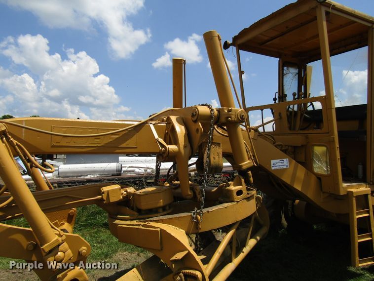 image for item DG1287 Huber motor grader