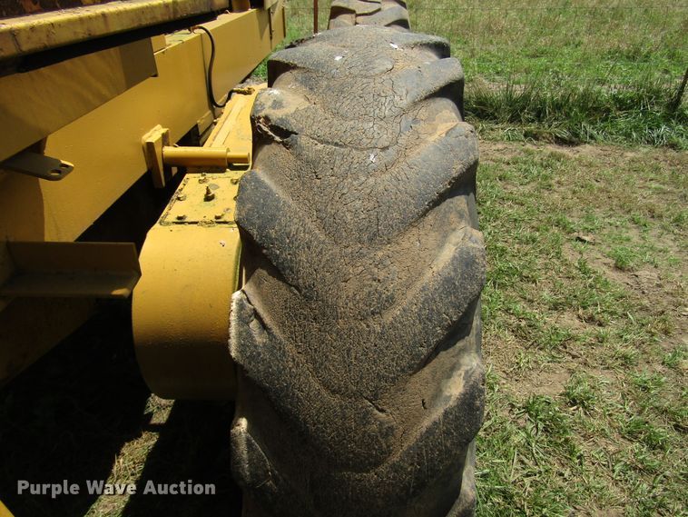 image for item DG1287 Huber motor grader