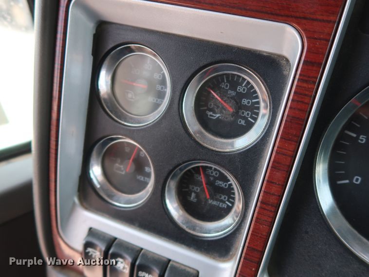 image for item DG3328 2007 Kenworth T800 dump truck