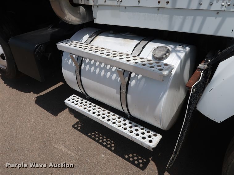 image for item DG3328 2007 Kenworth T800 dump truck