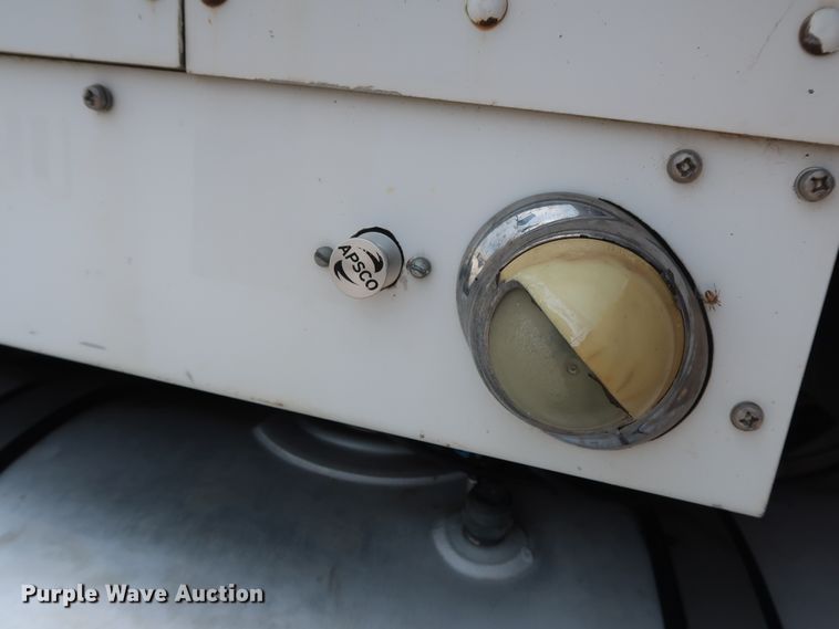 image for item DG3328 2007 Kenworth T800 dump truck