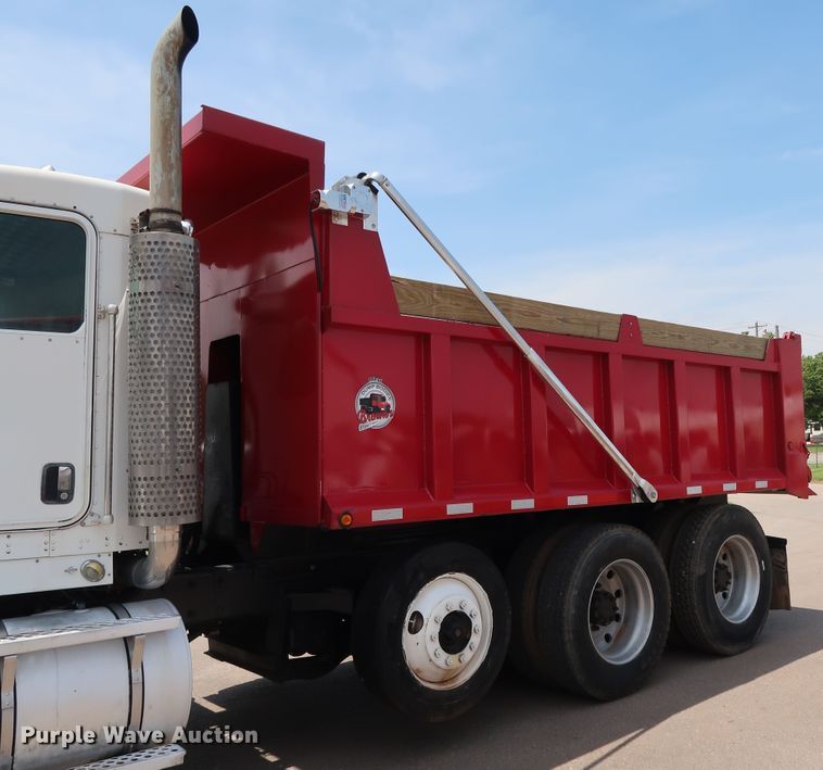 image for item DG3328 2007 Kenworth T800 dump truck