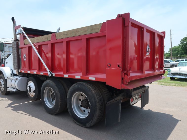 image for item DG3328 2007 Kenworth T800 dump truck