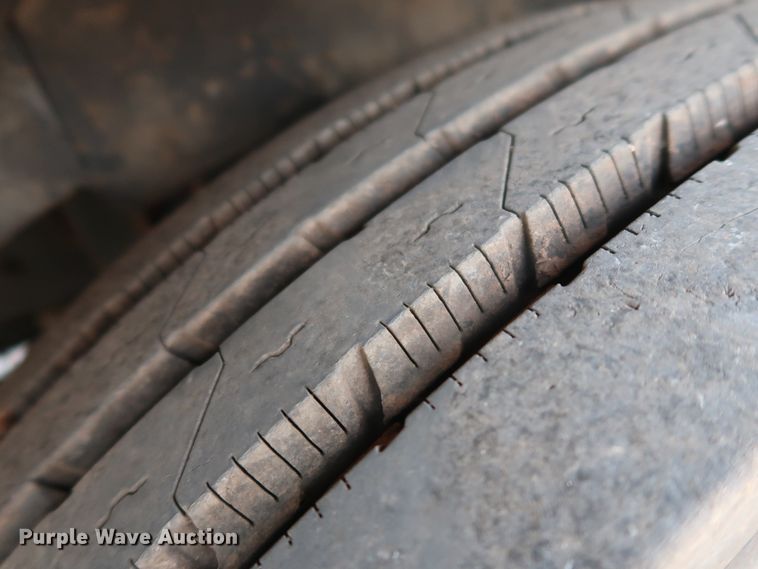 image for item DG3328 2007 Kenworth T800 dump truck