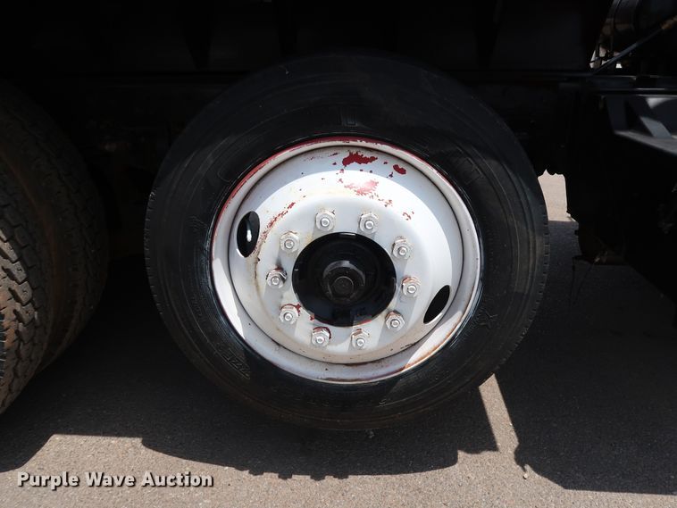 image for item DG3328 2007 Kenworth T800 dump truck