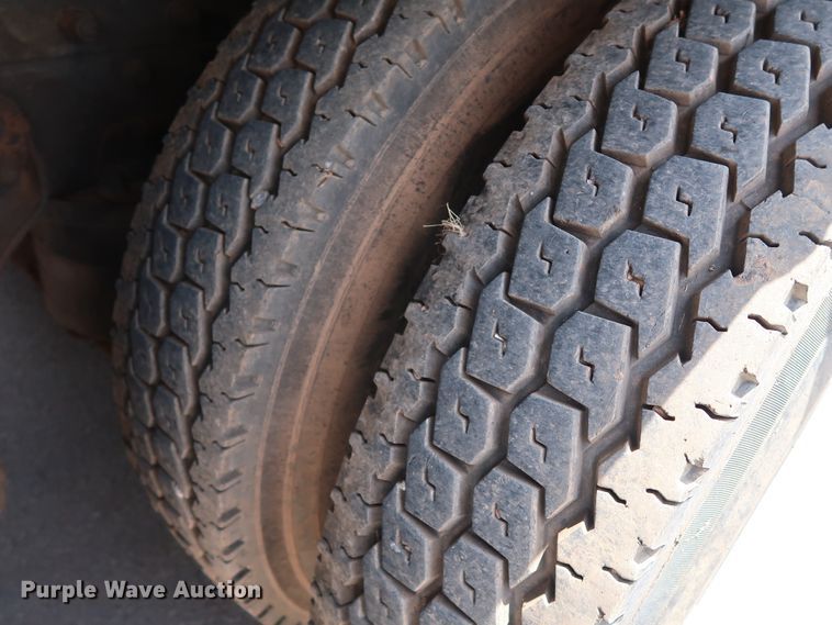 image for item DG3328 2007 Kenworth T800 dump truck