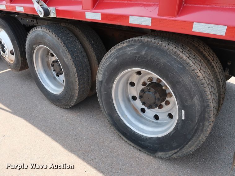 image for item DG3328 2007 Kenworth T800 dump truck