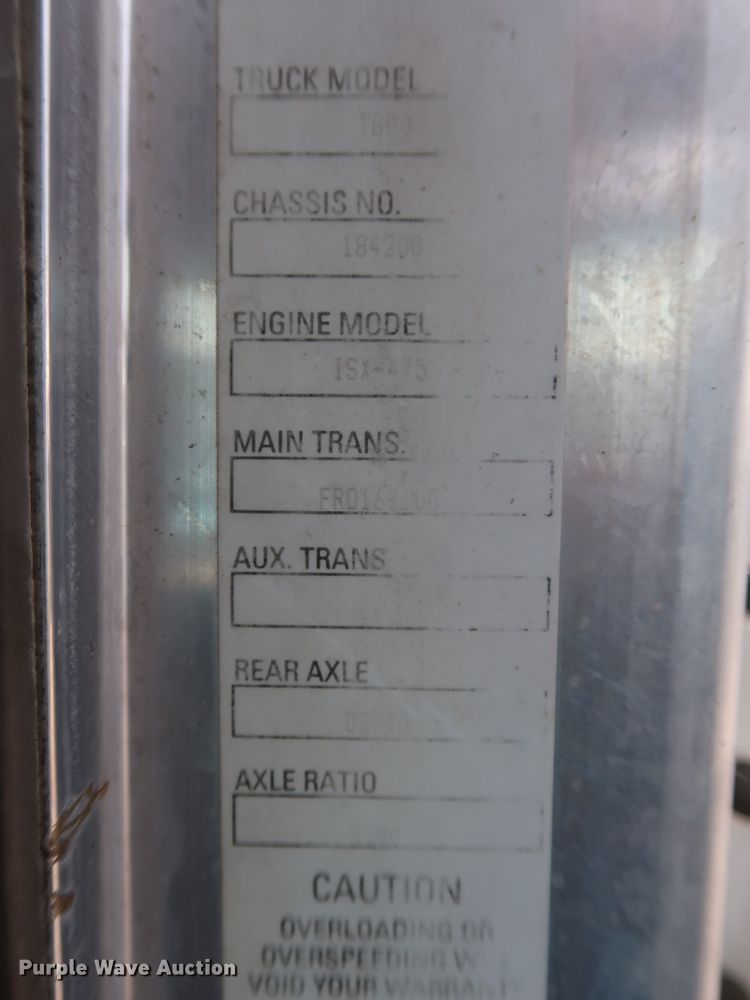 image for item DG3328 2007 Kenworth T800 dump truck