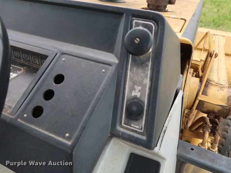 image for item DG3493 1995 Caterpillar 446B backhoe