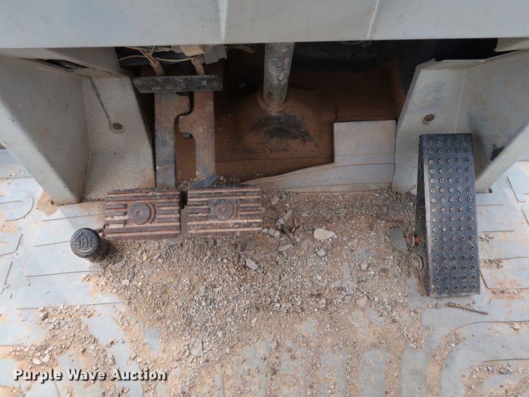 image for item DG3493 1995 Caterpillar 446B backhoe