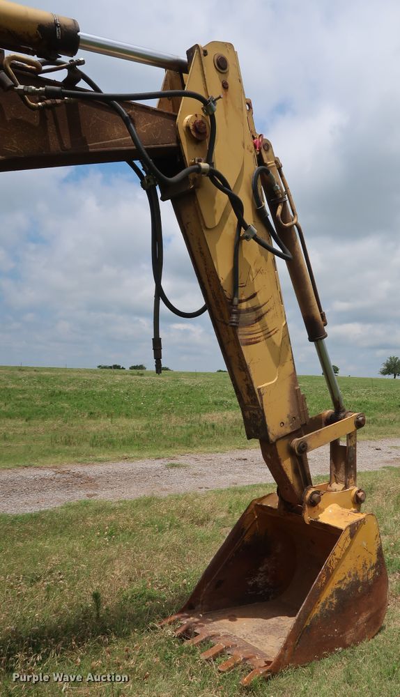 image for item DG3493 1995 Caterpillar 446B backhoe