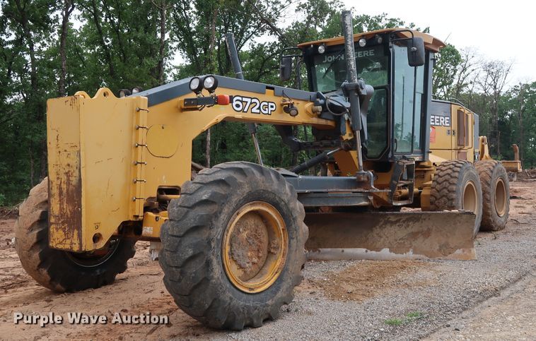 image for item DG3494 2011 John Deere 672GP motor grader