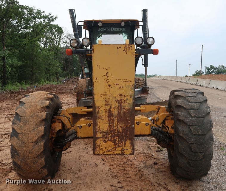 image for item DG3494 2011 John Deere 672GP motor grader