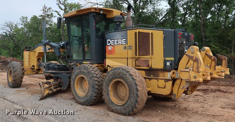 image for item DG3494 2011 John Deere 672GP motor grader