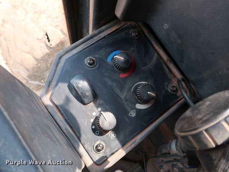 image for item DG3494 2011 John Deere 672GP motor grader