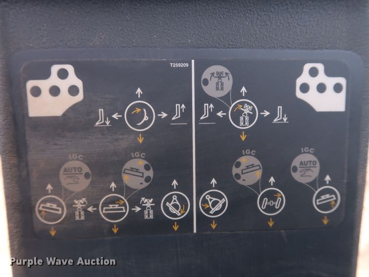 image for item DG3494 2011 John Deere 672GP motor grader