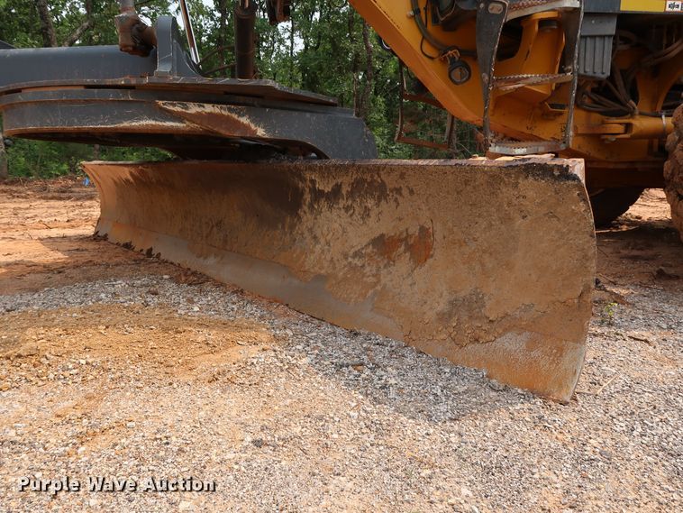 image for item DG3494 2011 John Deere 672GP motor grader