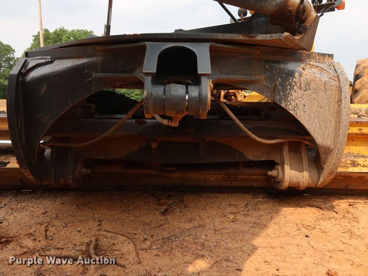 image for item DG3494 2011 John Deere 672GP motor grader