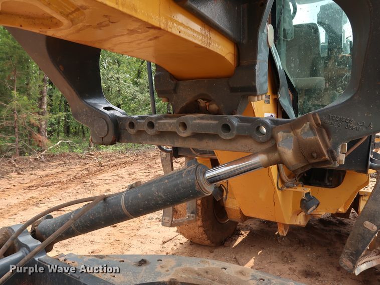 image for item DG3494 2011 John Deere 672GP motor grader