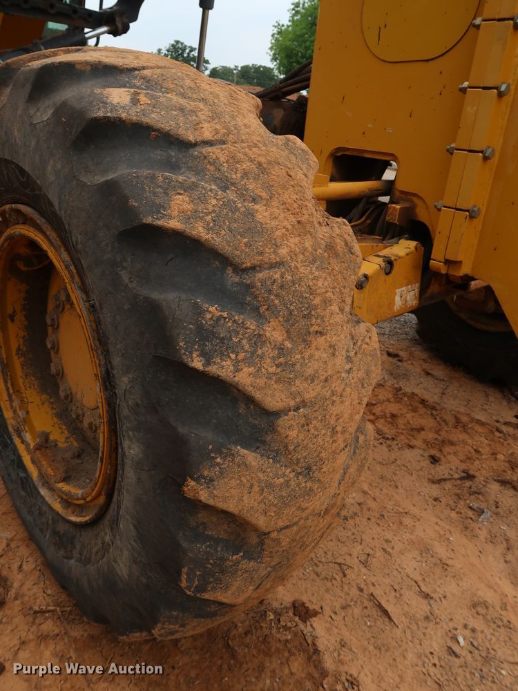 image for item DG3494 2011 John Deere 672GP motor grader