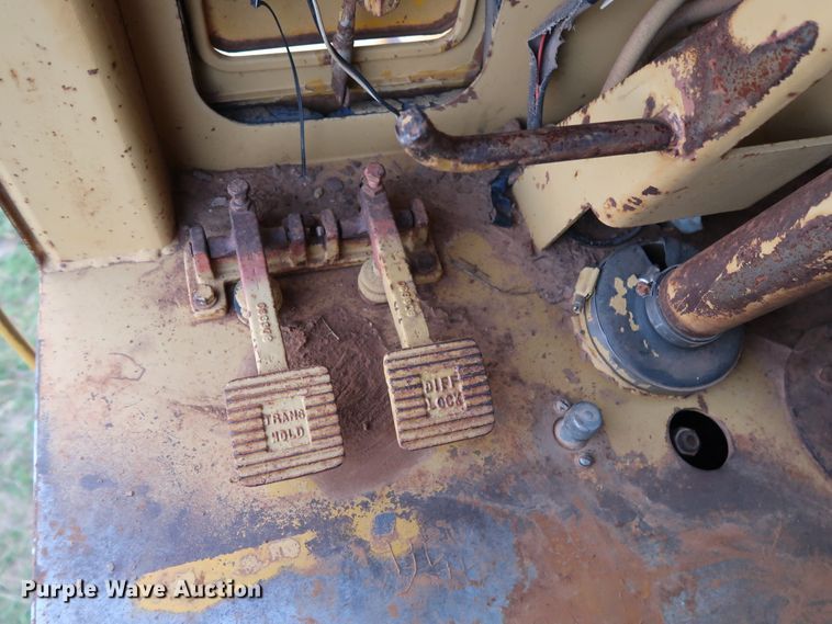 image for item DG3496 1978 Caterpillar 633D elevating scraper