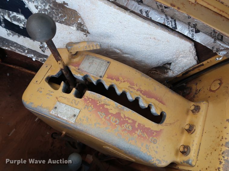 image for item DG3496 1978 Caterpillar 633D elevating scraper