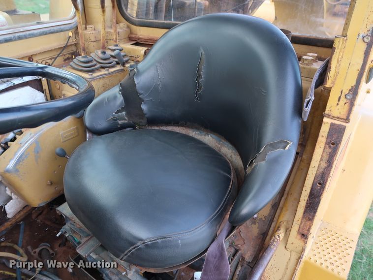 image for item DG3496 1978 Caterpillar 633D elevating scraper