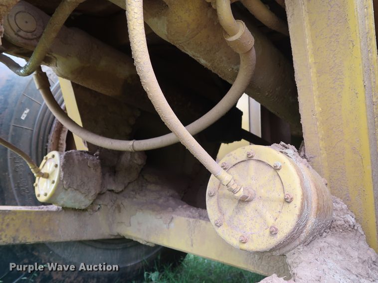 image for item DG3496 1978 Caterpillar 633D elevating scraper